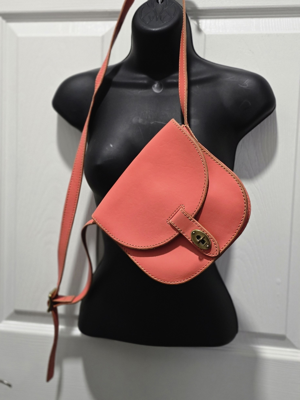 Fossil Coral Leather Turn-Lock Crossbody